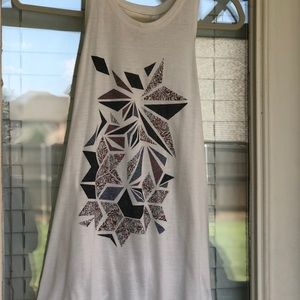 Geo graphic tank